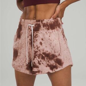 Lululemon inner glow high rise shorts 6